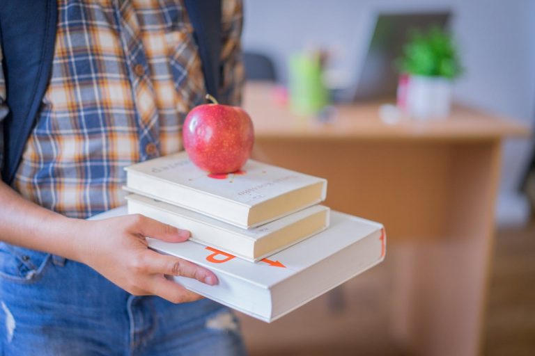Egzamin ósmoklasisty - kluczowe terminy i jak się do nich przygotować